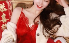 往下边塞水果后吸出来清欢